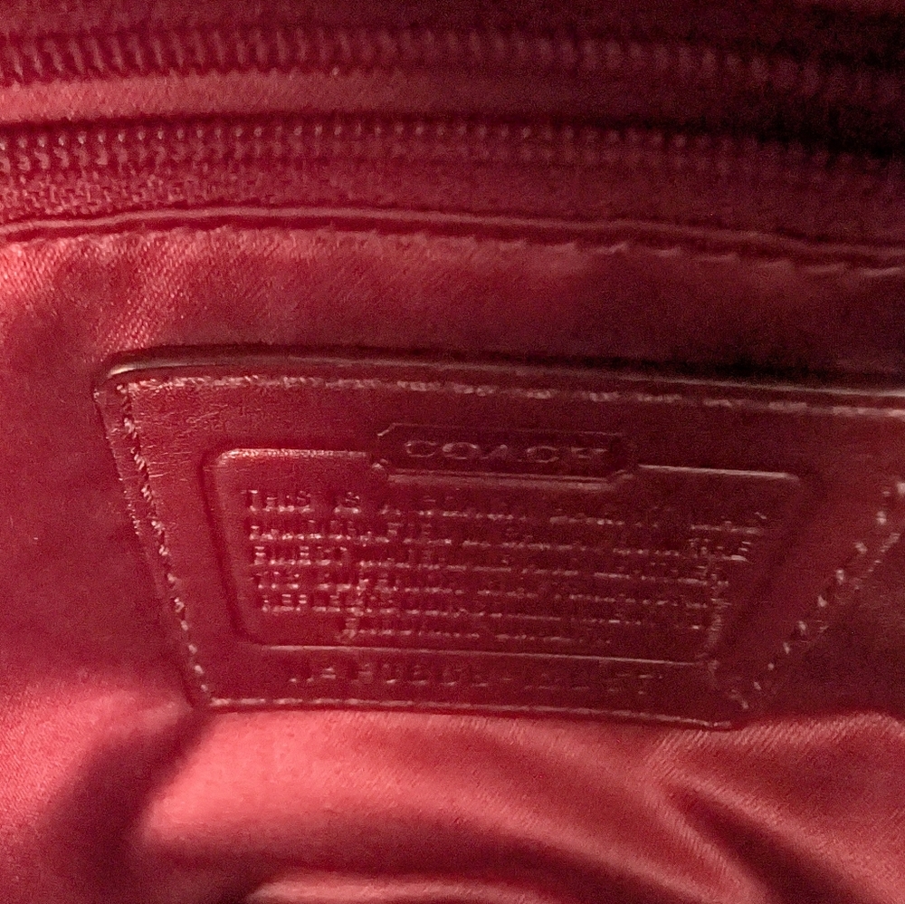 Coach Signature Zoe Bag - Picture 4 of 9
